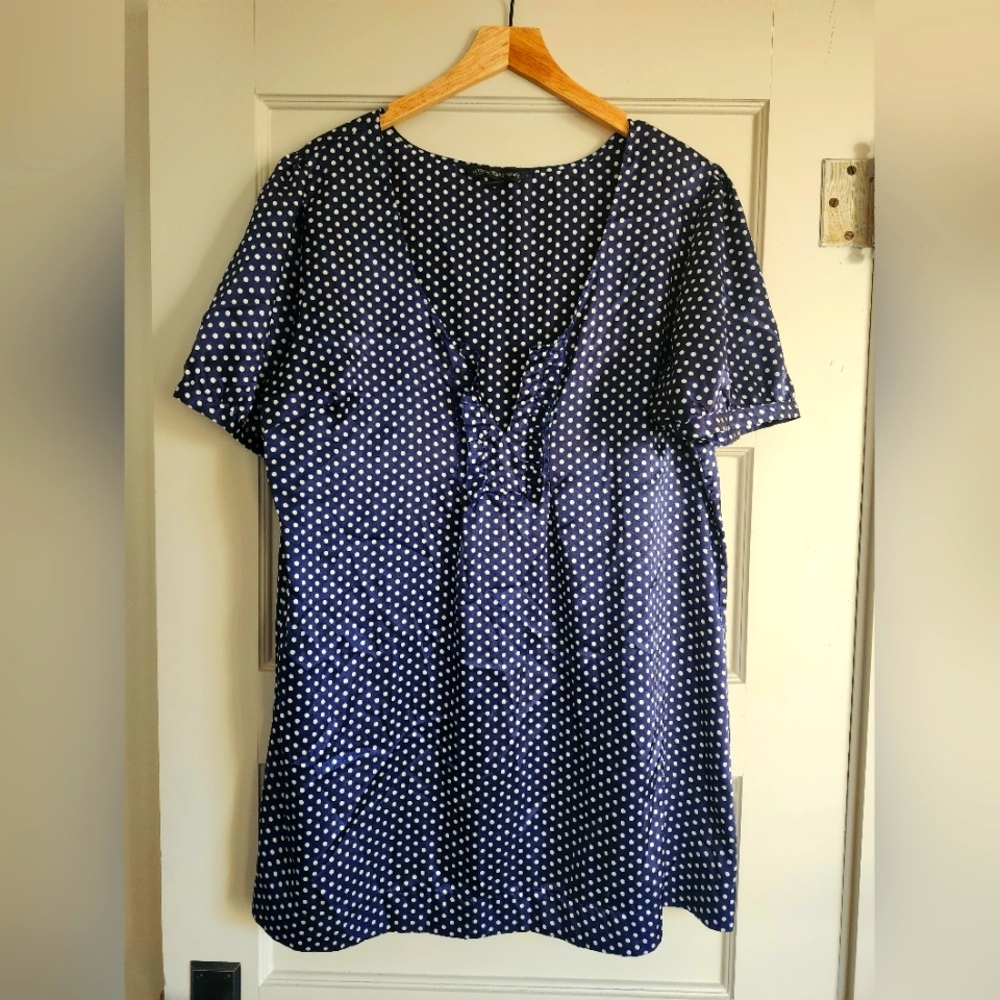 🍇3/$10 Victoria's Secret night shirt